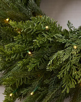 Guirlanda de Natal 90 cm com LED e Folhagens Verdes - Imagem 2