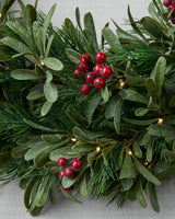 Guirlanda de Natal 90 cm com LED, Folhagens Verdes e Frutas Vermelhas - Imagem 2
